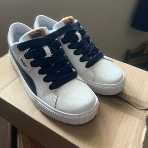 Puma Leather shoes!!